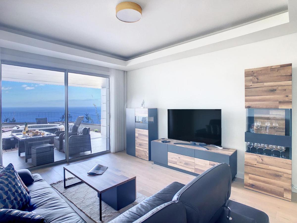 Over The Cliff Apartment By Lovelystay Φουνκάλ Εξωτερικό φωτογραφία
