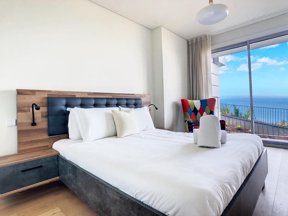 Over The Cliff Apartment By Lovelystay Φουνκάλ Εξωτερικό φωτογραφία