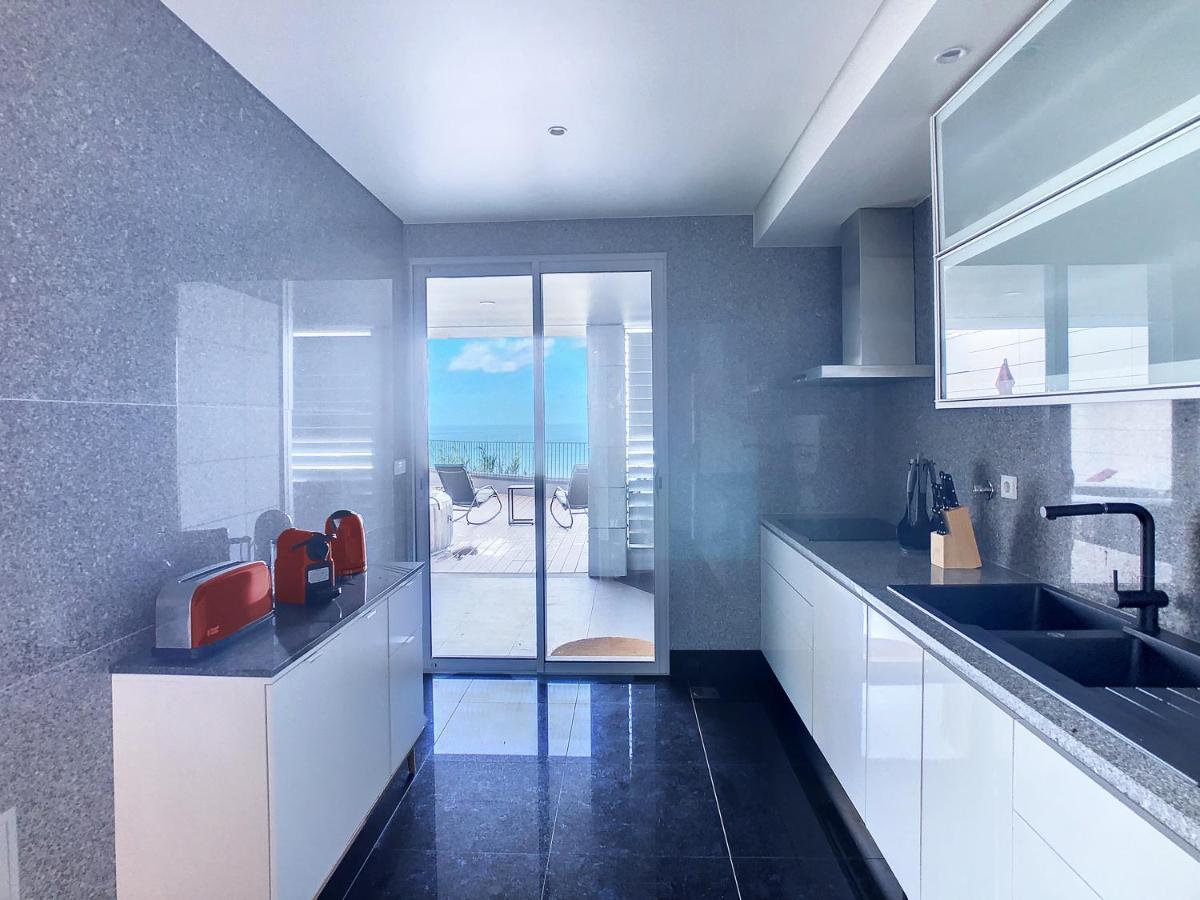 Over The Cliff Apartment By Lovelystay Φουνκάλ Εξωτερικό φωτογραφία